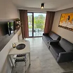 B106 - *