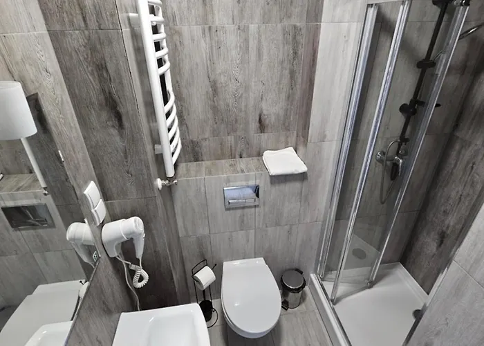 B106 - * Jastrzębia Góra